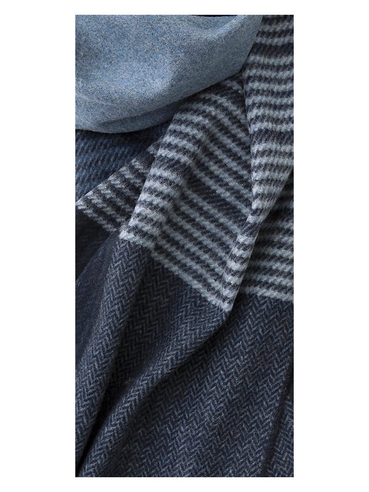 Blauwkleurige wollen sjaal in diverse printen Hackett