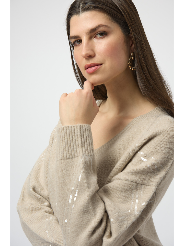 Beige pull met v-hals en pailletten Joseph Ribkoff  