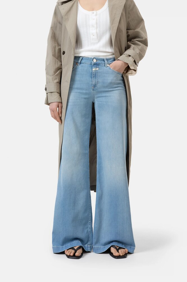 Lichtblauwe wide fit jeans Glow-Up Closed