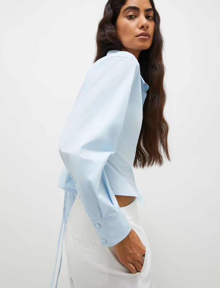Lichtblauwe katoenen cropped blouse met lange mouwen Marsala Marella