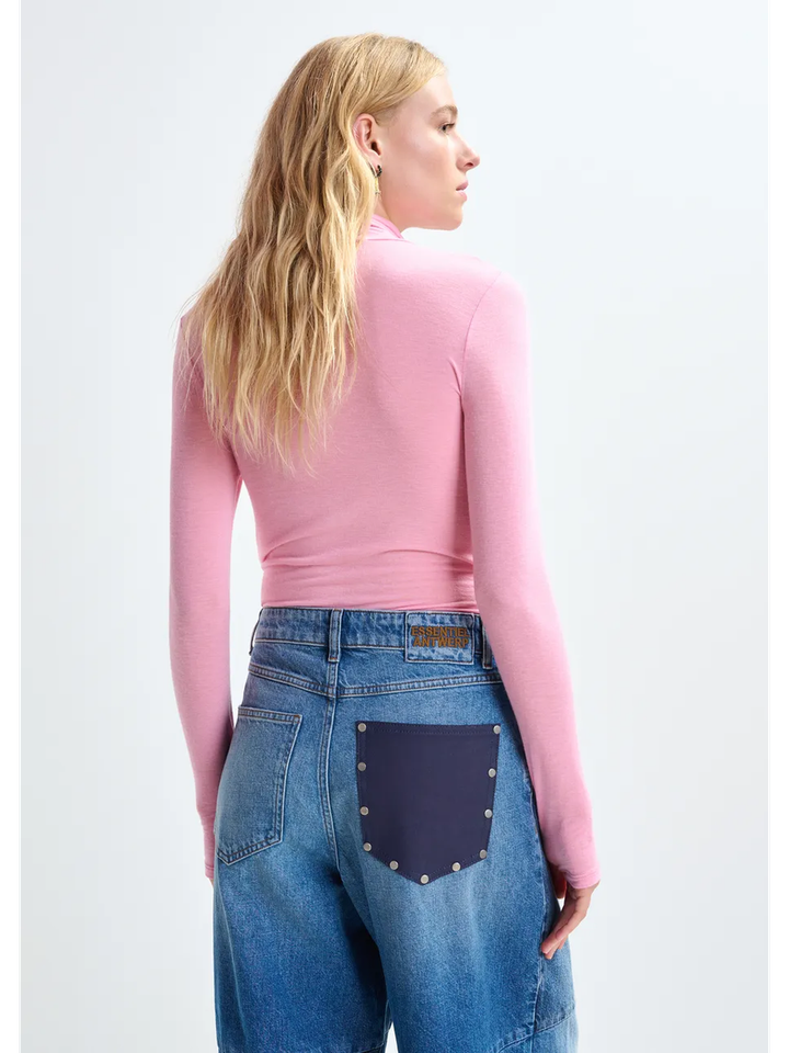 Blauwe loose fit jeans met detail op de achterzak Jee Essentiel