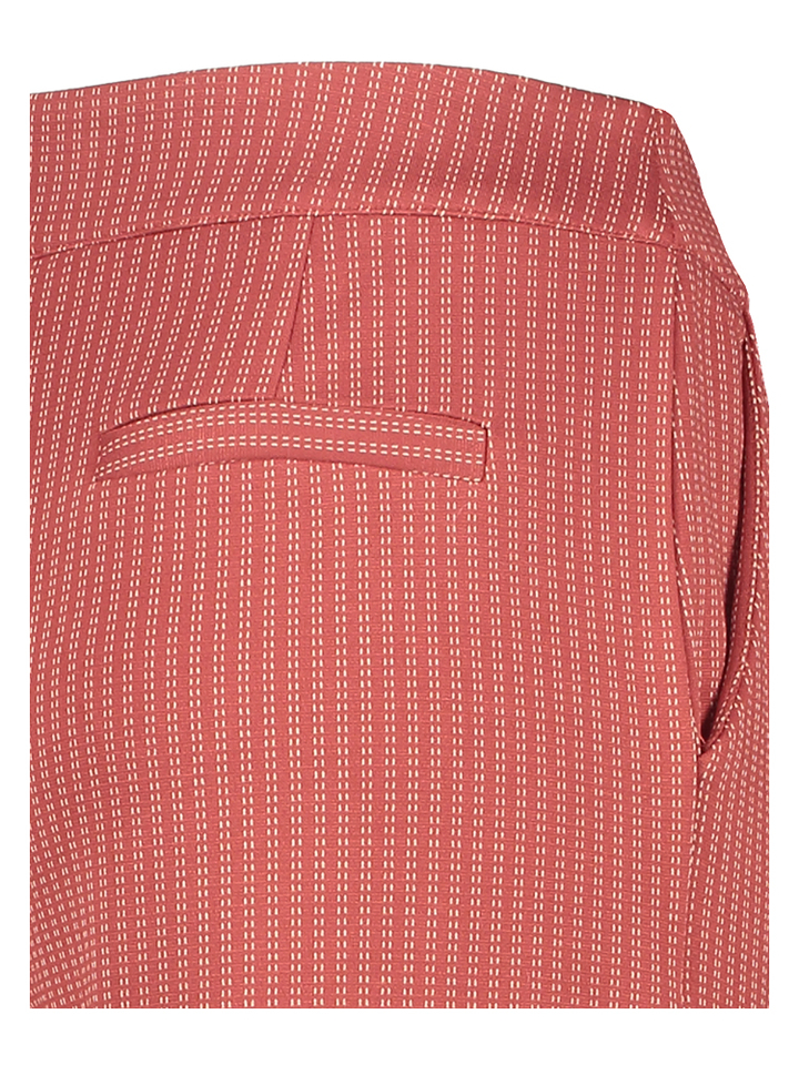 Rode wijdvallende broek met streepjes print Ruti Ichi