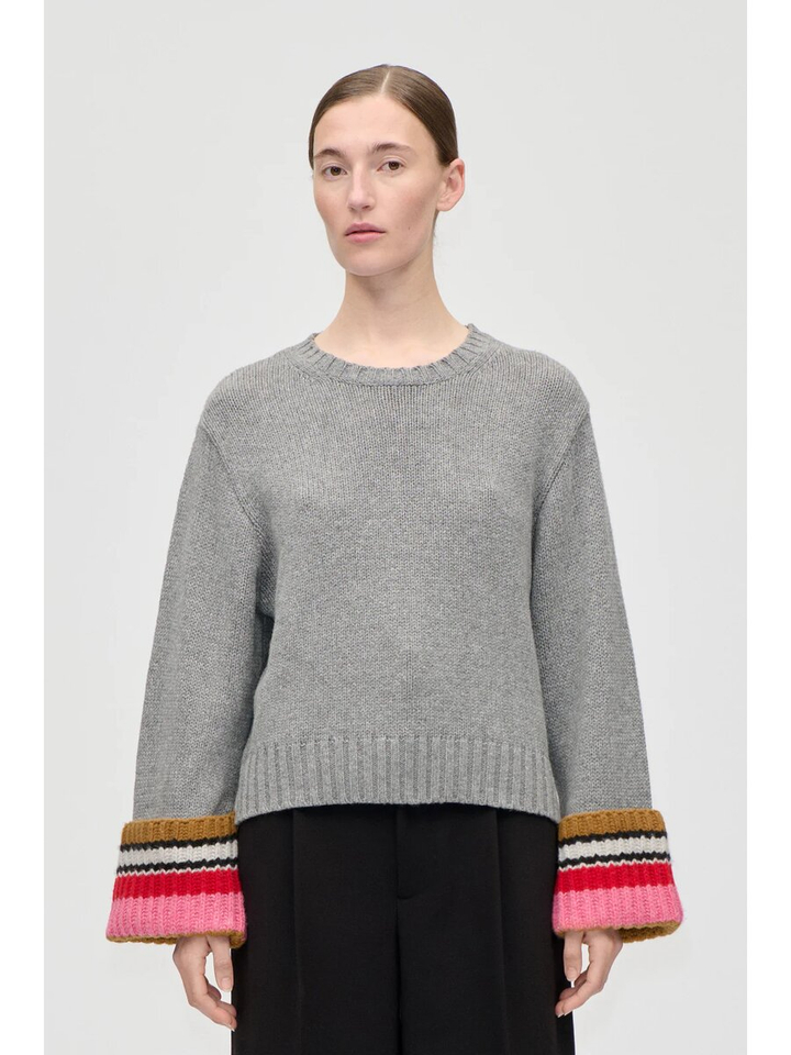 Grijze trui met gestreepte boord Stine Goya