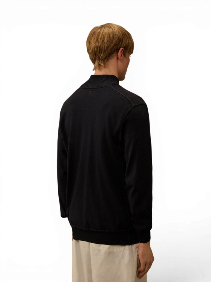 Blauwe trui met rits en zakje op mouw CP Company