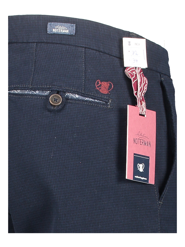 Blauwe slim fit broek met fijne ruit. Atelier Noterman 