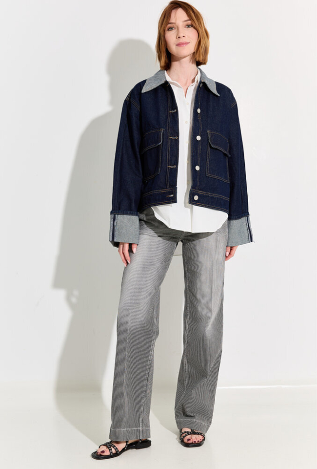 Donkerblauwe jeansjas met detailkraag en detailmouwen Yasmaria Y.A.S