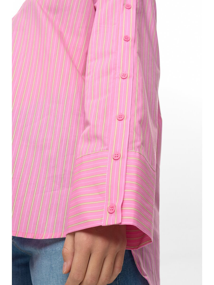 Roze gestreepte bloes met knoop detail op de mouw Nualica Numph