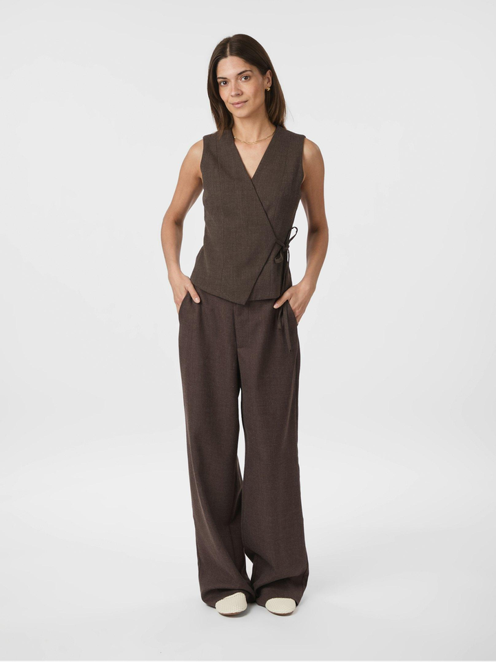 Bruine gilet Samara Neo Noir