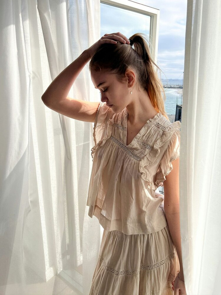 Ecru top met broderie Jayla Neo Noir 
