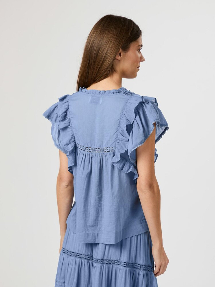 Blauwe top met broderie Jayla Neo Noir 