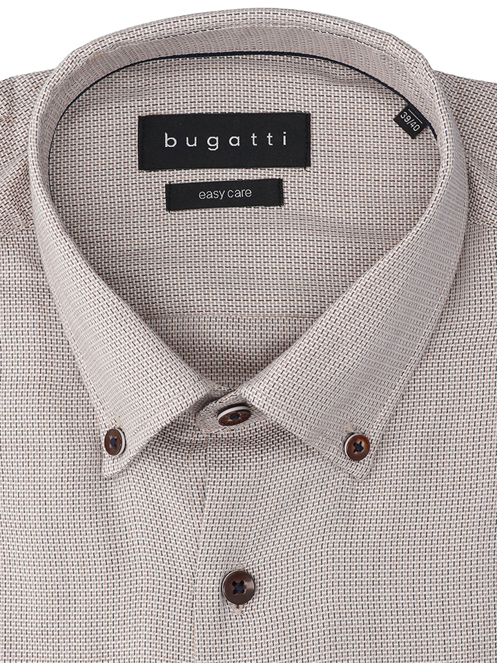 Bruin katoenen hemd (regular fit) met details en lange mouwen Bugatti