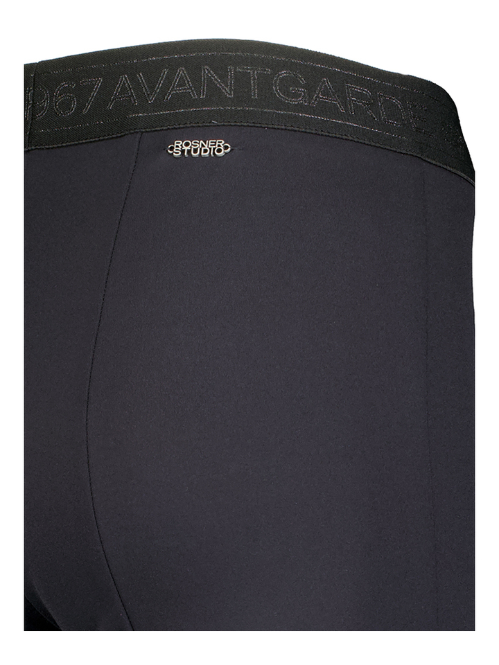 Zwarte comfortabele flared broek met elastiek Alisa Flared Rosner 