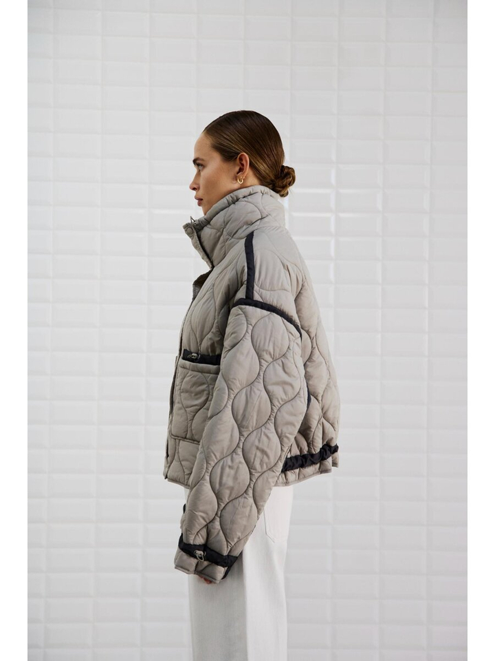 Grijze jas kort met opstik zakken Alba Withblack 