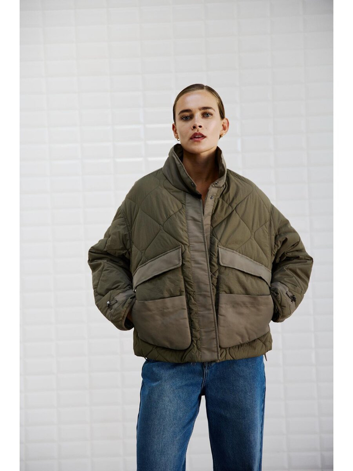 Spring forest kaki groene jas Veda Withblack