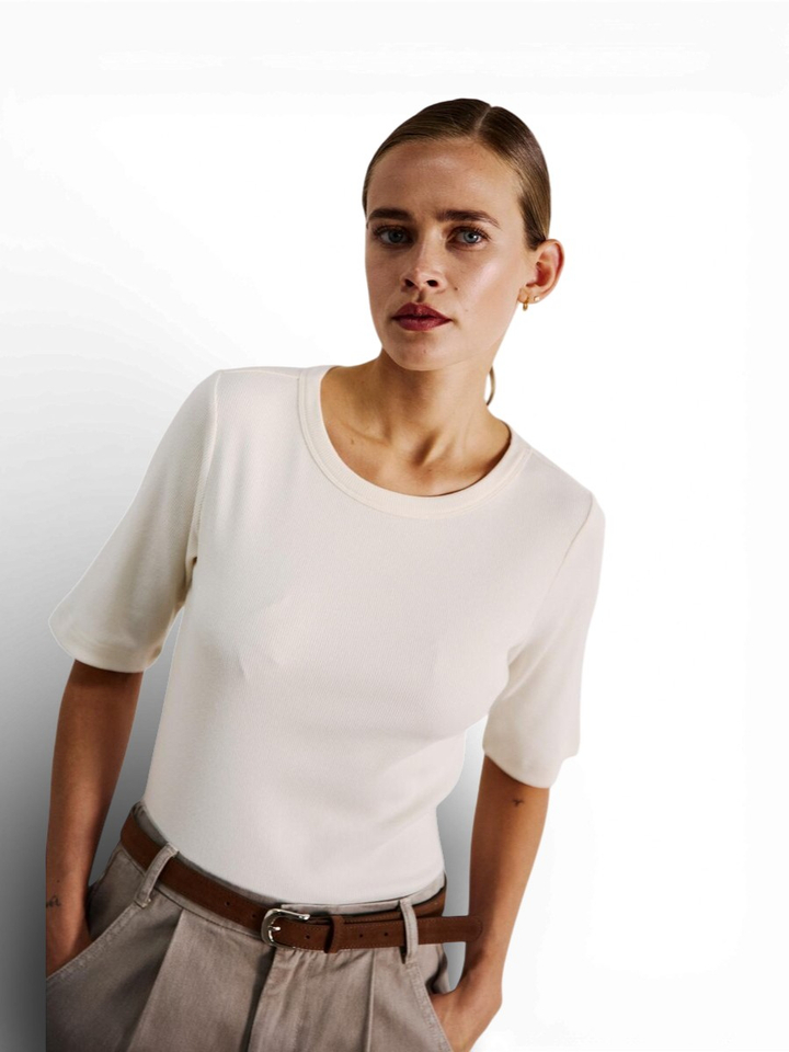 Ecru t-shirt met driekwart mouw Lullu Withblack