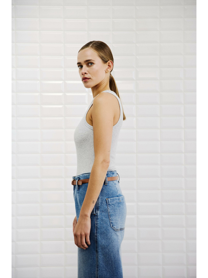 Grijze basic top Dordi Tank Withblack