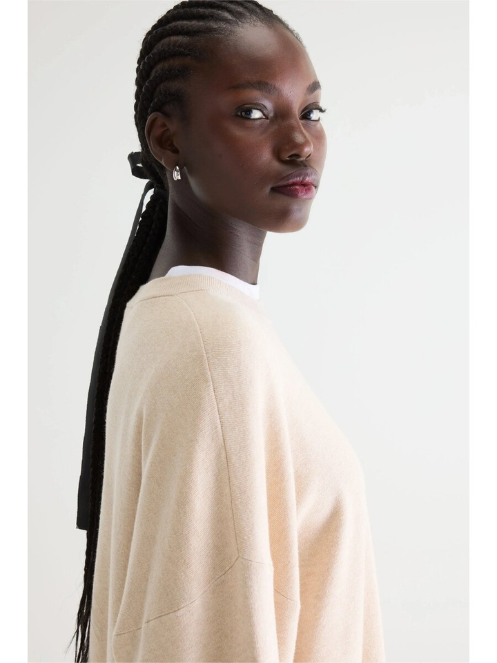 Beige oversized sweater Angum Belleose