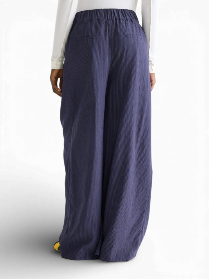 Blauwe broek met frijne krijtstreep Bellerose