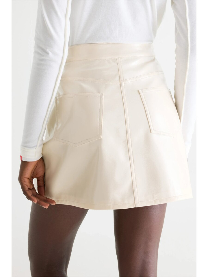 Ecru kleurige minirok in imitatieleer Sour Bellerose