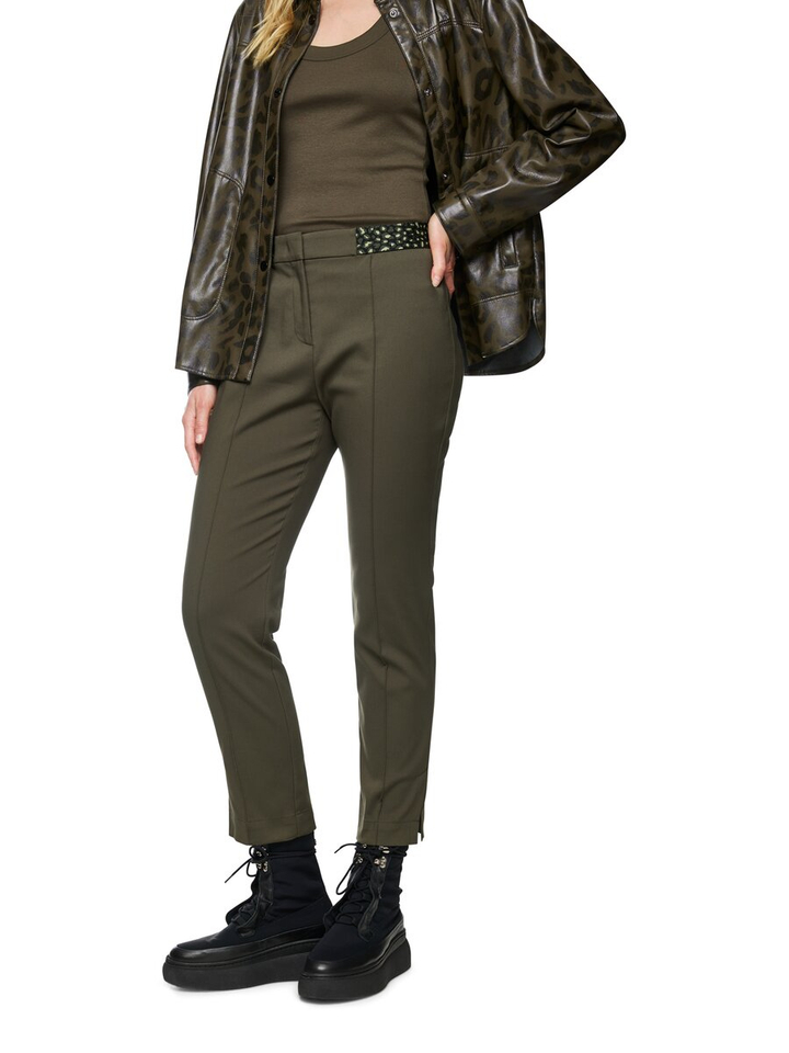 Kaki groene aansluitende broek met elastiek Marccain Sport