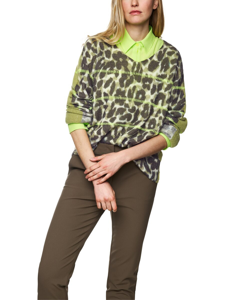 Groene trui met alpaca wol in dierenprint Marccain Sports