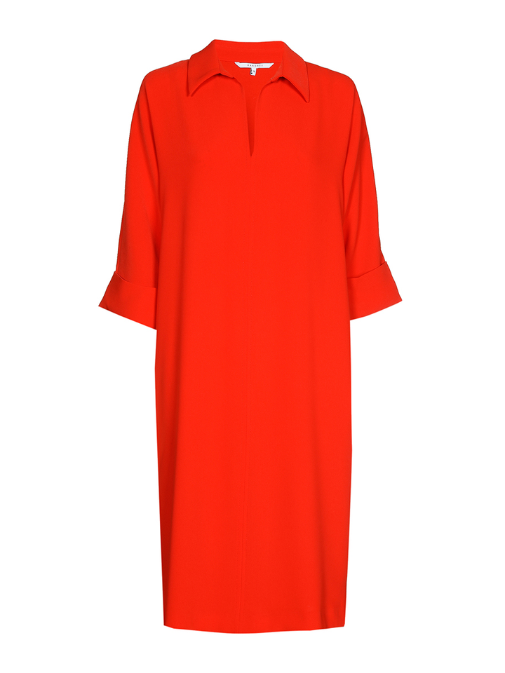 Rood kleed met v-hals en naad in de midden Kenano Xandres 