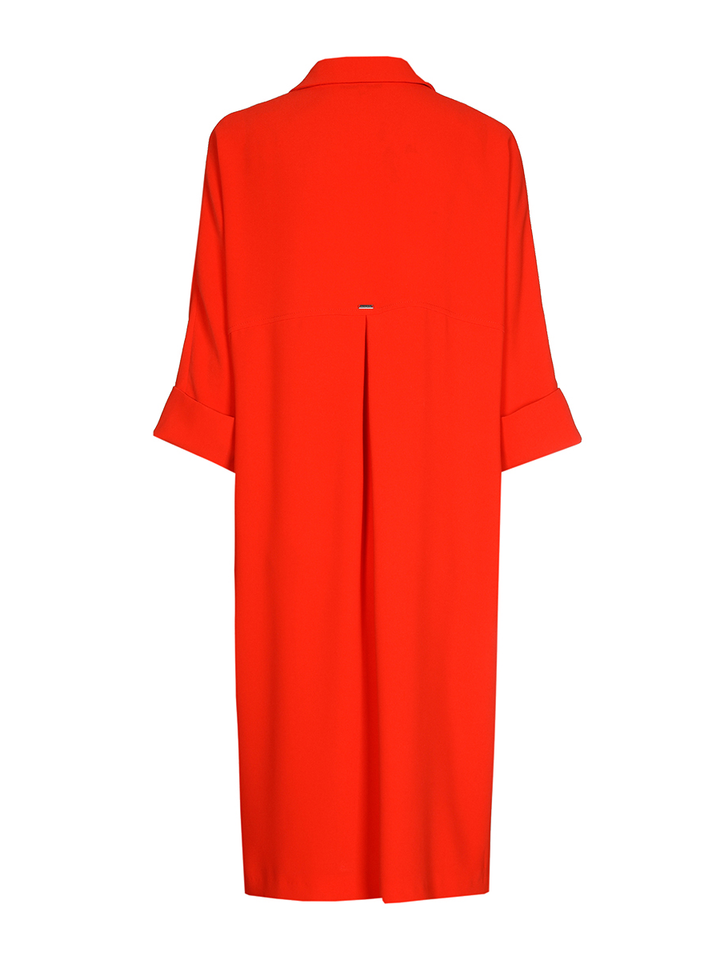 Rood kleed met v-hals en naad in de midden Kenano Xandres 