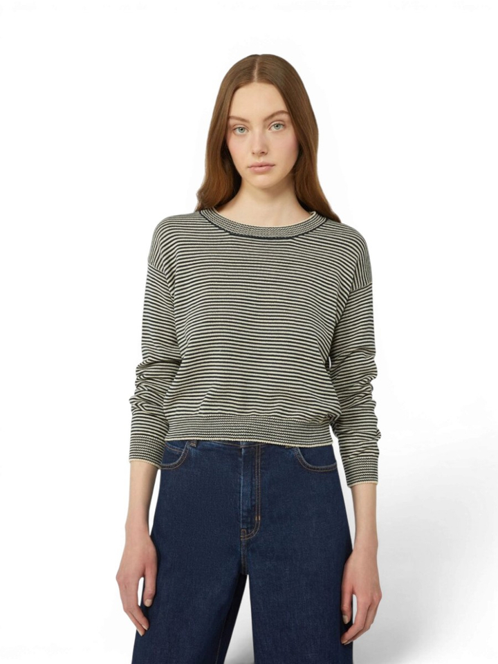 509746-7.jpg