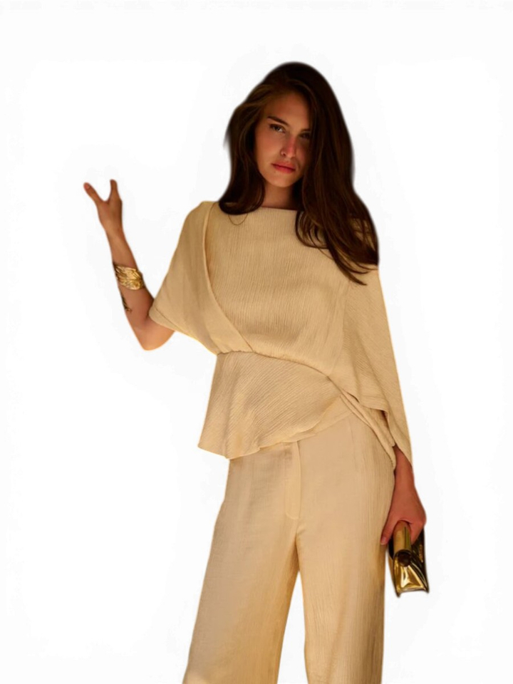 Beige bloes Zahra Oscar 