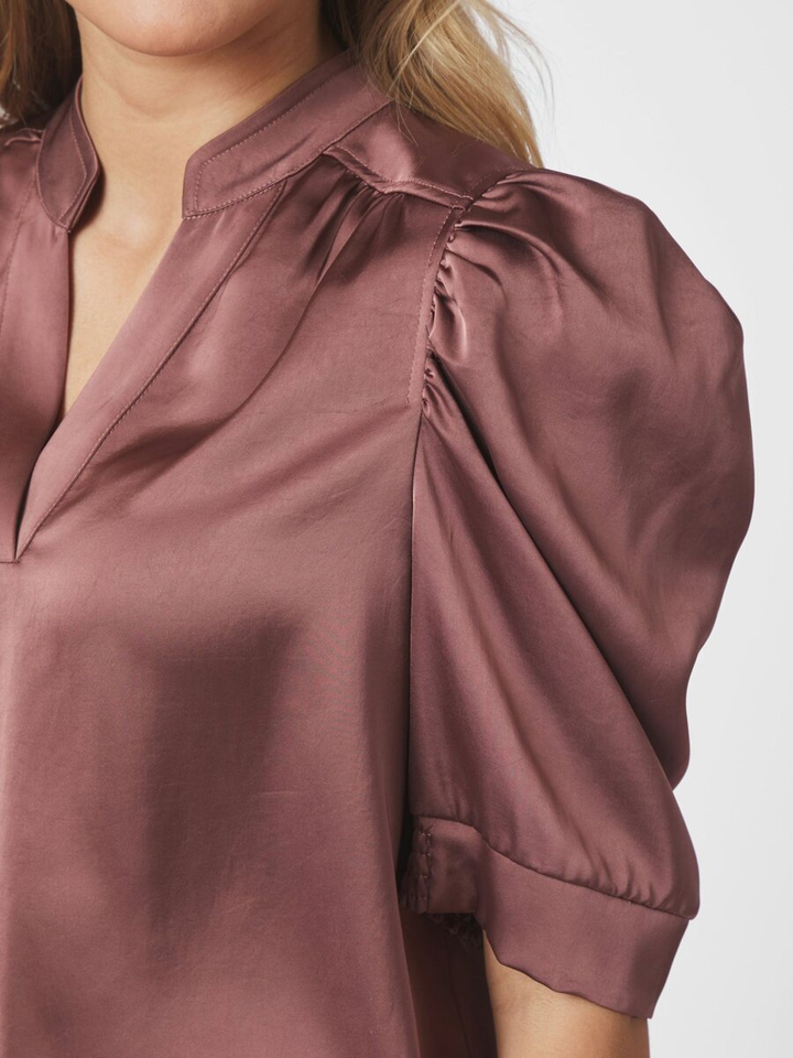 Roze blouse met pofmouw Roella Neo Noir