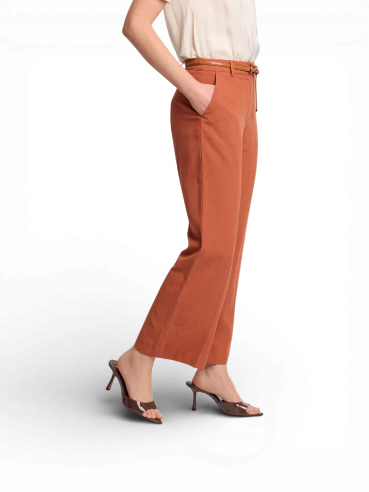 Roestkleurige broek met hoge taille en fijne riem Demetrio Kocca