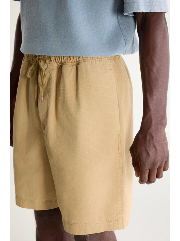 Cognackleurige short met structuur Flank Bellerose 