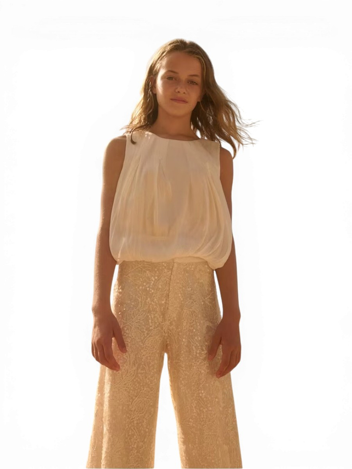 Champagne kleurige 2 delige set top en broek in kant Abel & Lula