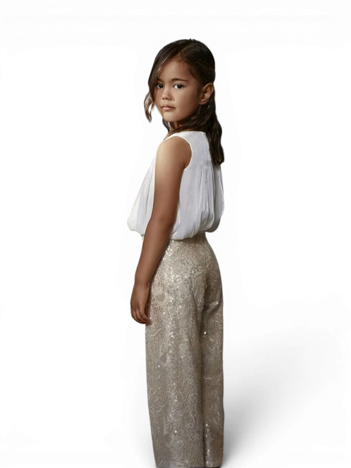 Champagne kleurige 2 delige set top en broek in kant Abel & Lula