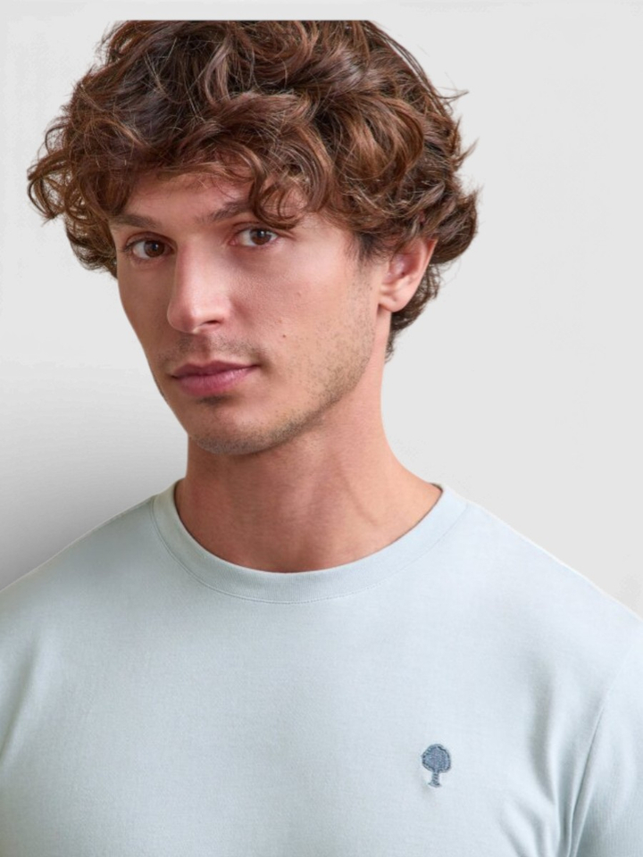Lichtblauwe T-shirt Arcy Faguo