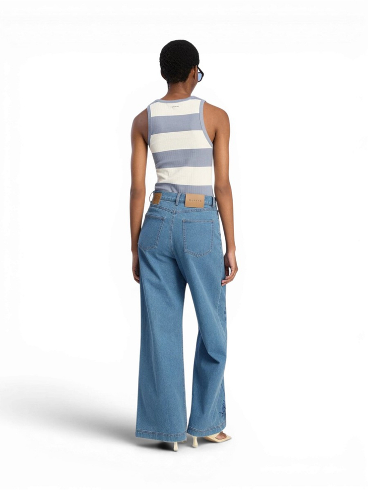 Blauwe flared jeans met broderie detail Ecube Munthe