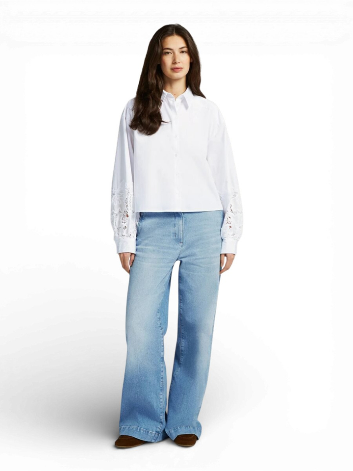 Witte bloes met kanten detail Amal Beaumont