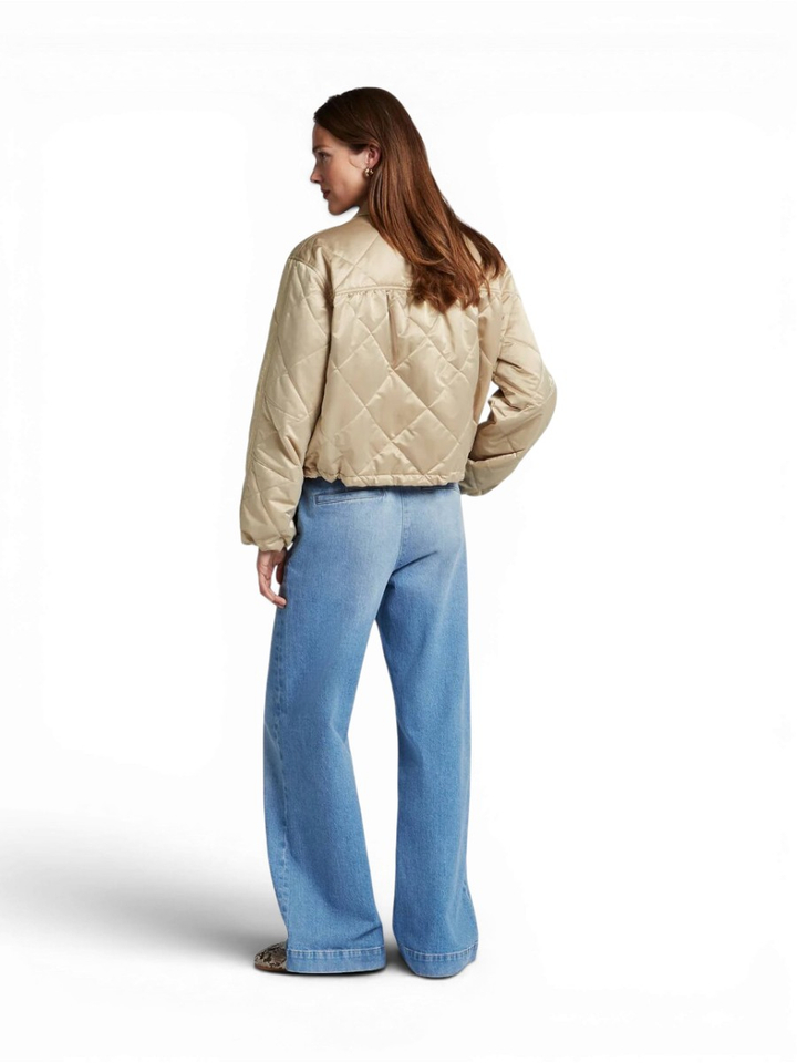 Beige glanzende jas Carly Beaumont