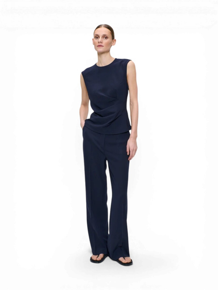 Donkerblauwe top met plooidetail Zenggi