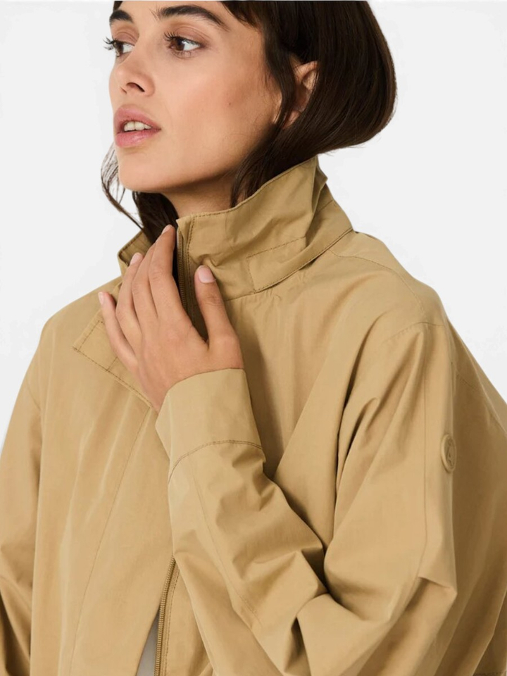 Beige water en winddichte regenjas Mizu Tanta 
