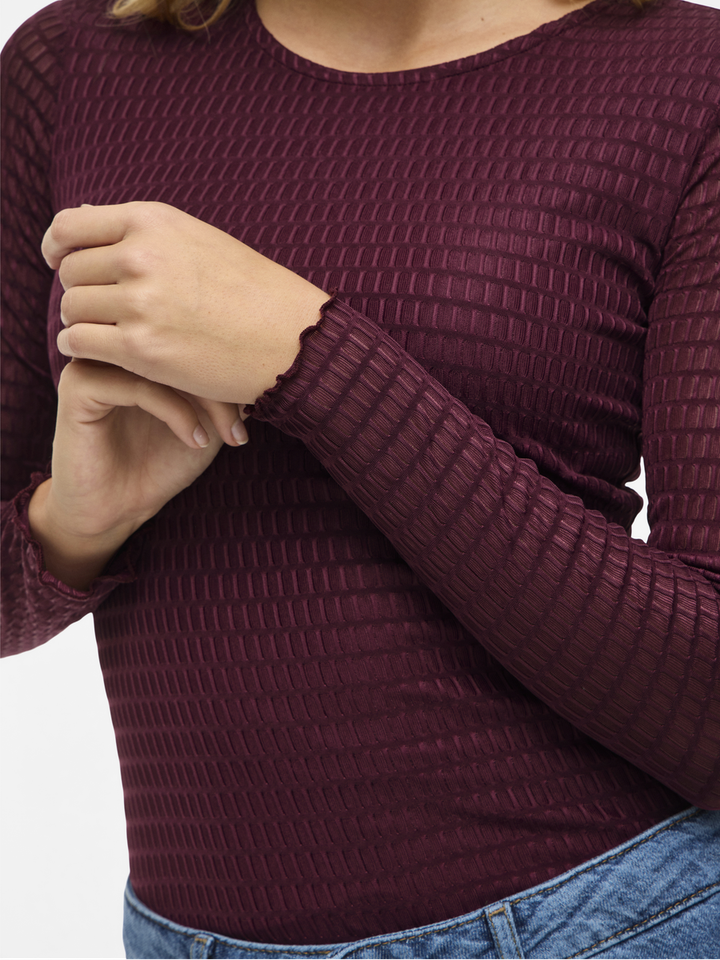Bordeaux aansluitende t-shirt met doorzichtige mouwen Vilarine Vila