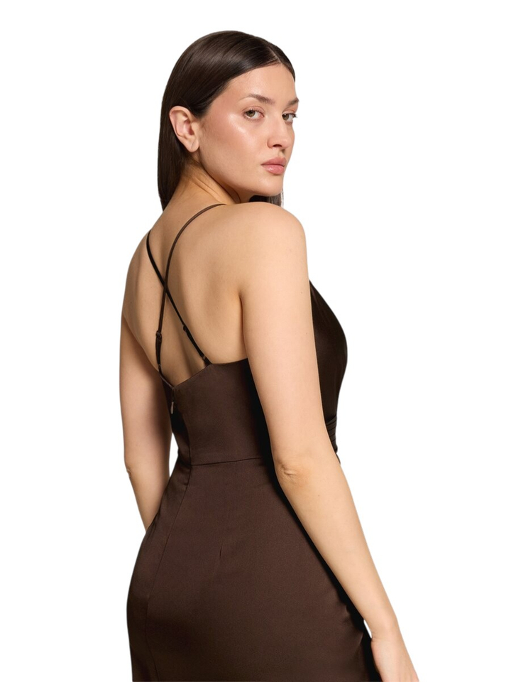 Bruin lang kleed Vera Mont