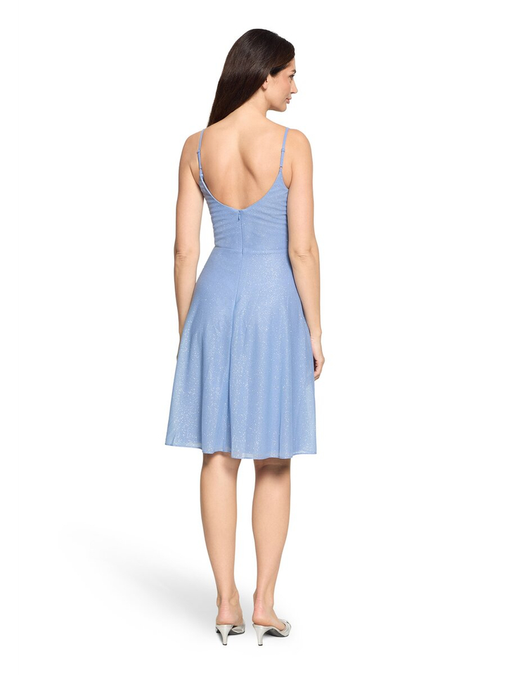 Lichtblauw glitter feestjurk Vera Mont