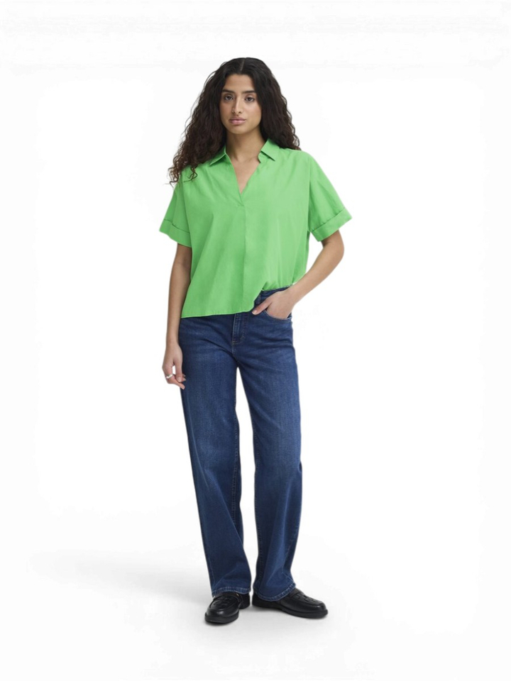 Groene blouse met korte mouwen en V-Hals Ichi