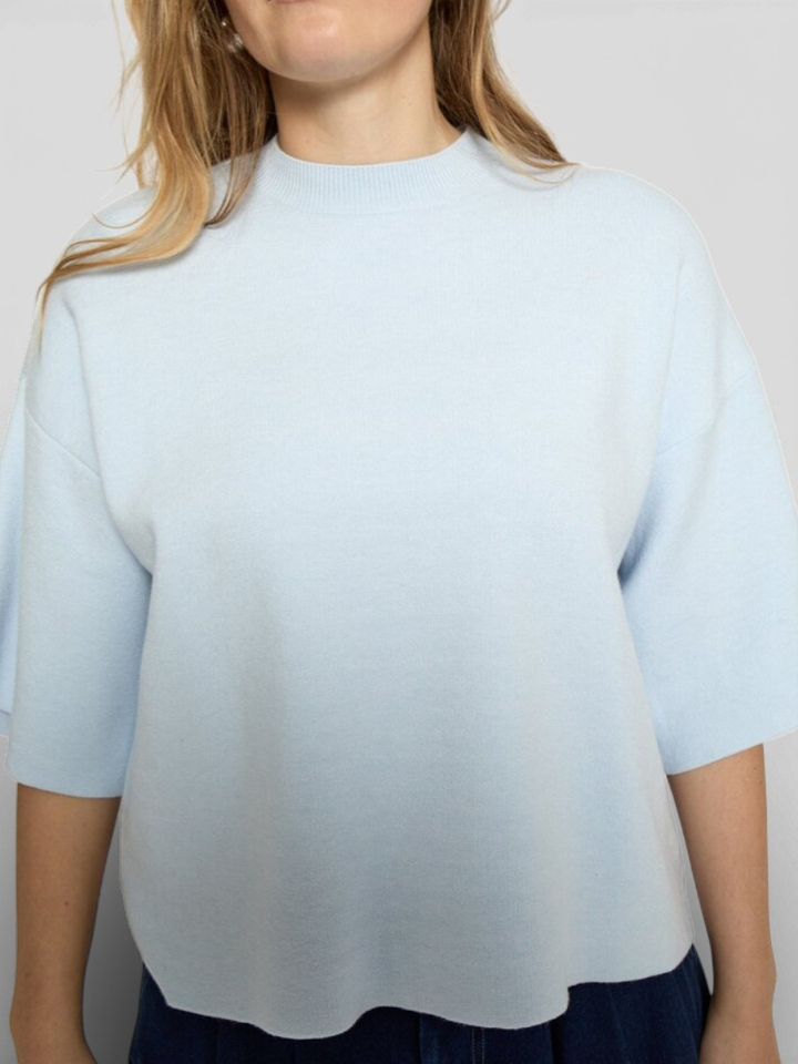 Lichtblauwe pull Lupi Minus 
