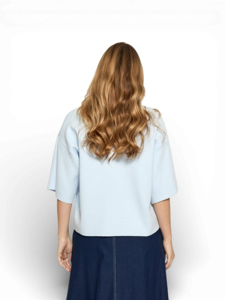 Lichtblauwe pull Lupi Minus 