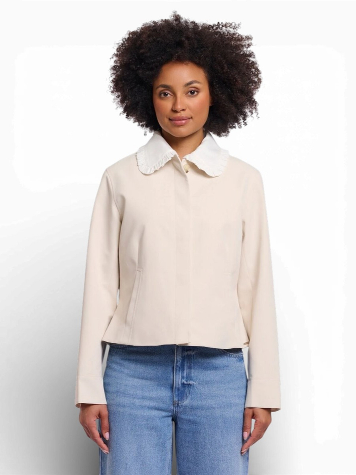Beige korte jas met witte kraag Richelle Rino Pelle