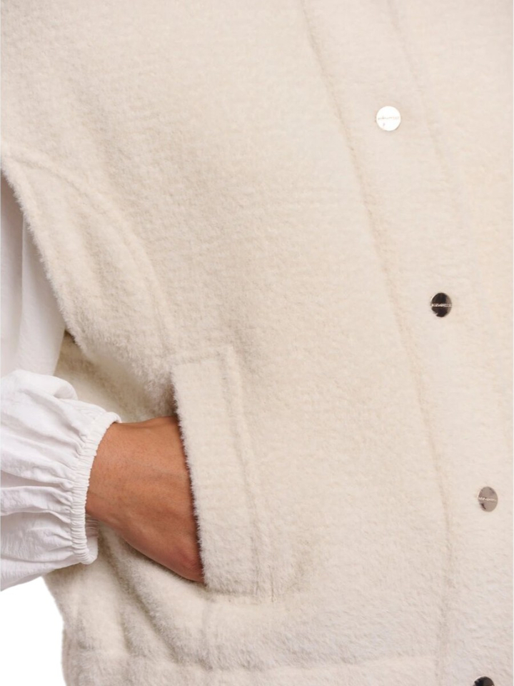 Beige gilet met knoopsluiting Teuntje Rino Pelle