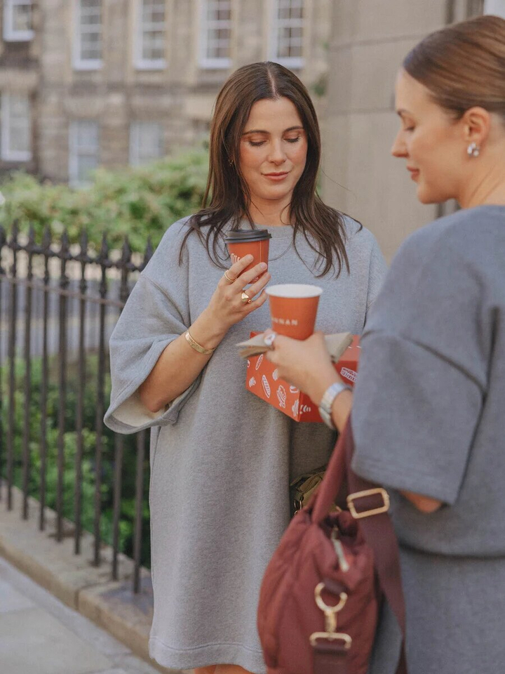 Grijze oversized sweater dress Mae Soeurs