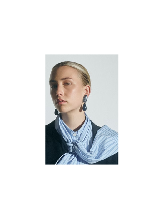 Blauwe oorbellen Skara Laurence Delvallez